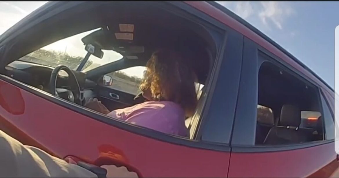 Texas DPS Pursue Human Smuggler After Driver Refuses to Turn Off Vehicle and Speeds Away with Passenger and Three Illegal Aliens (VIDEO)